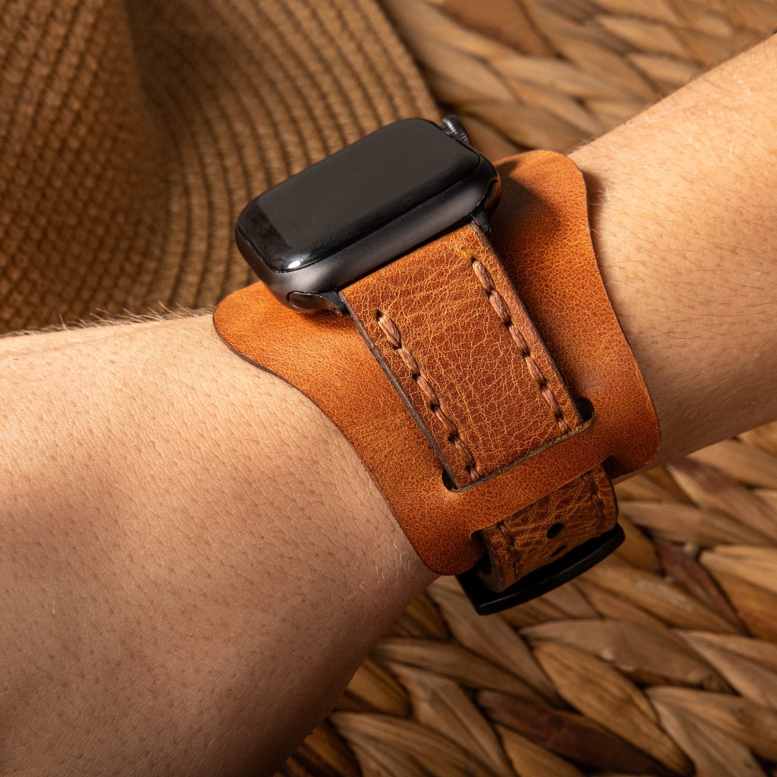 Bund Çift Katlı Apple Watch Deri Kayış - Camel el yapımı hakiki deri - DeryCraft